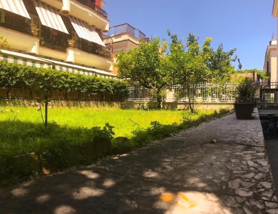 Alloggio Turistico Colosseo ローマ エクステリア 写真